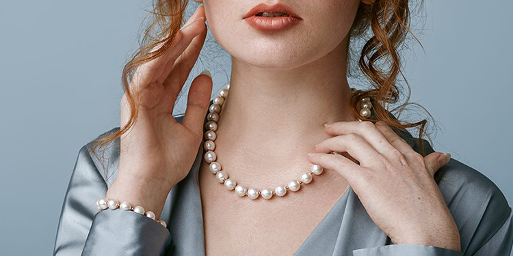 Wearing Pearl